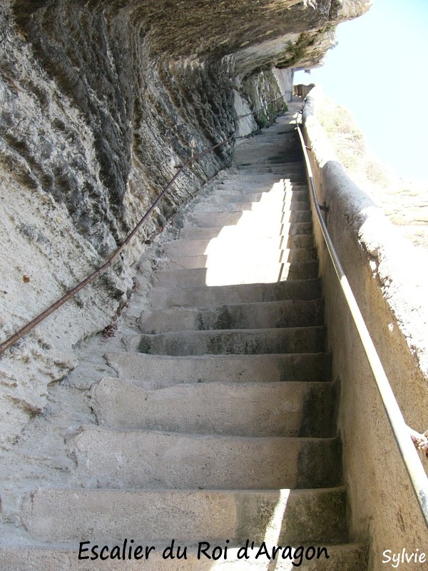 escalier-du-roi-daragon3